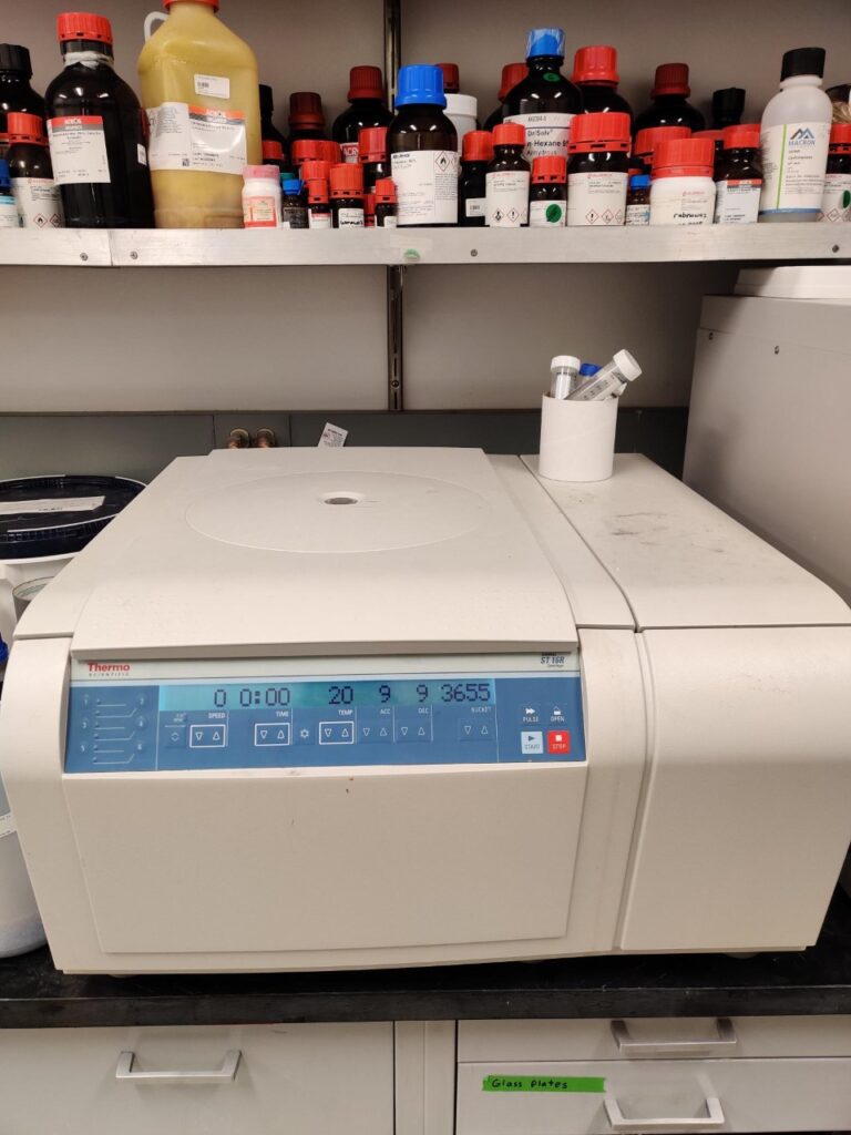 Thermo Scientific Sorvall ST 16 Centrifuge