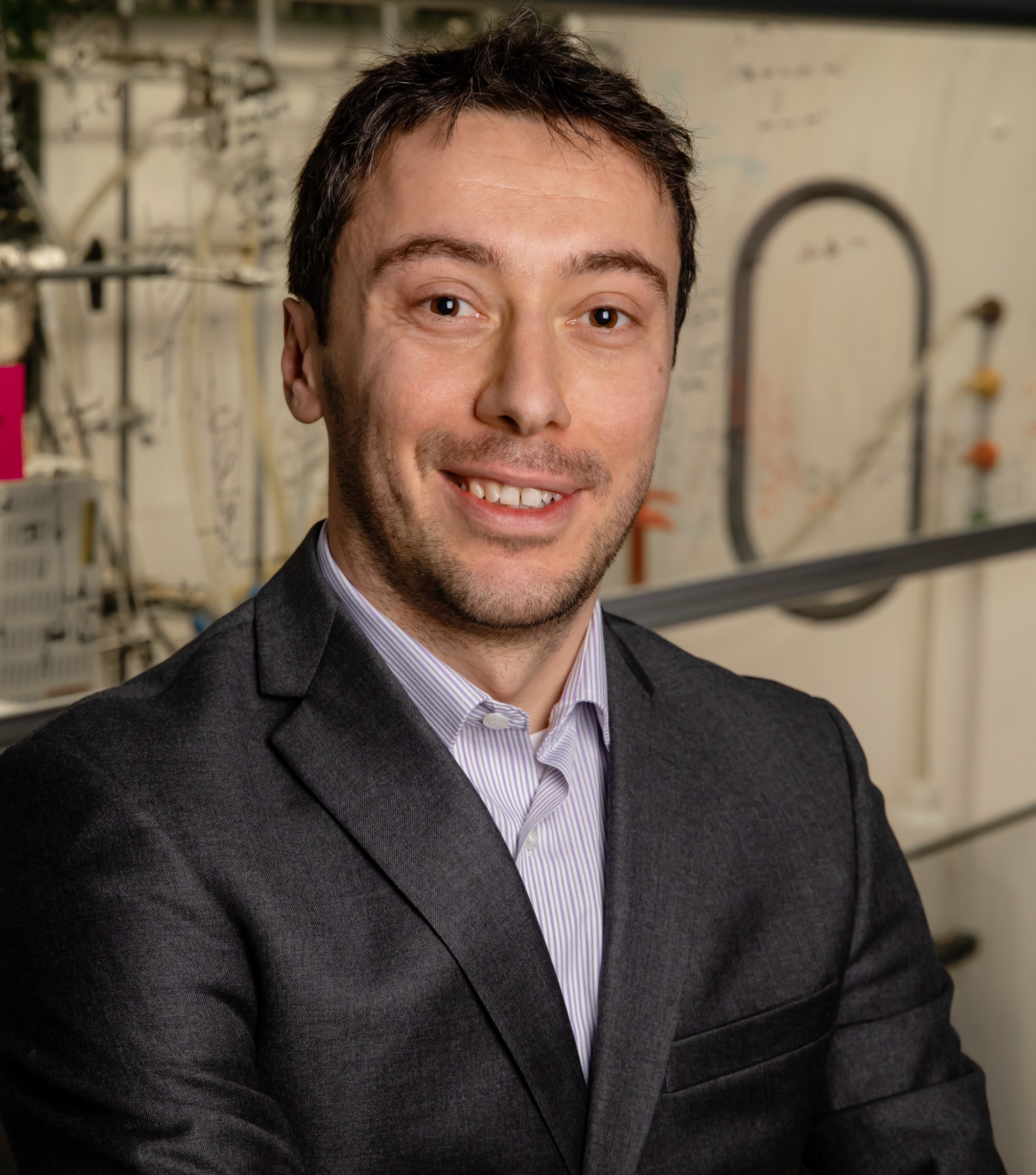 Damien Guironnet - professor of chemical and bimolecular engineering